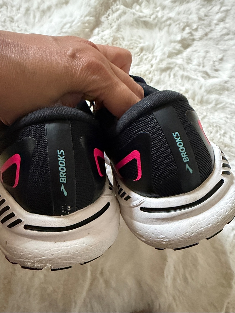 Brooks Women's Adrenaline GTS 23 Running Sneakers - Picture 10 of 14